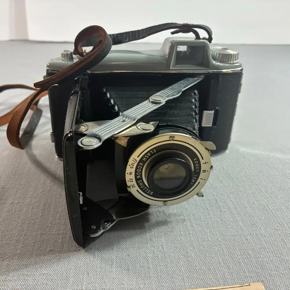 Kodak vintage tourist